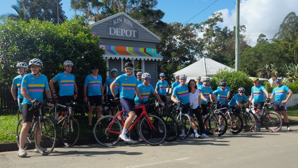 Kin Kin group shot b (Custom)